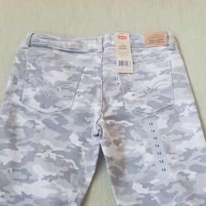 Girls Camo Levis Jeans